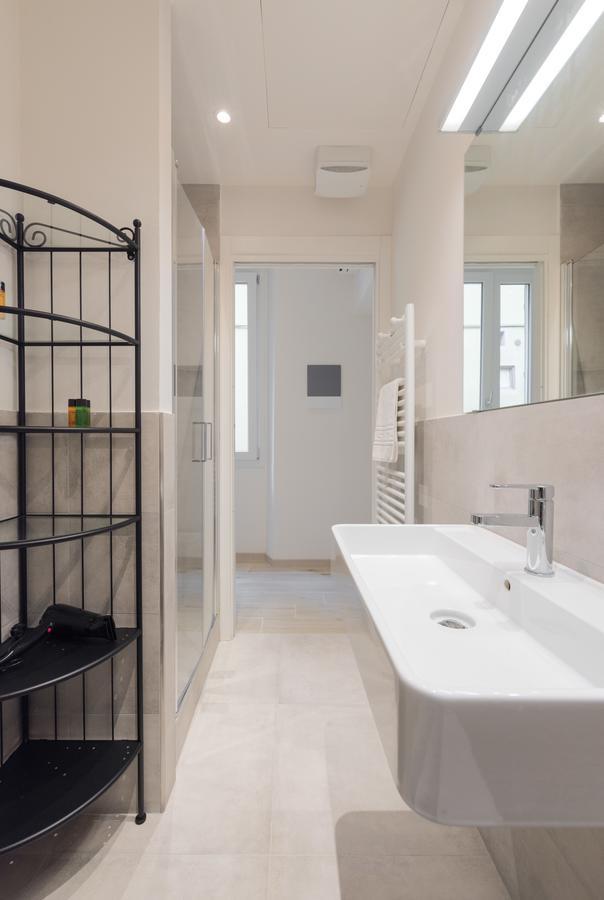Апартаменты Mudiva -Train Station Modern 1 Bdr Flat 1St Floor Флоренция Экстерьер фото